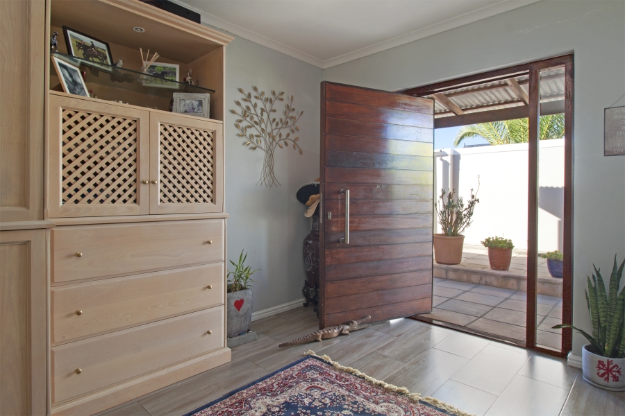 3 Bedroom Property for Sale in Capri Western Cape